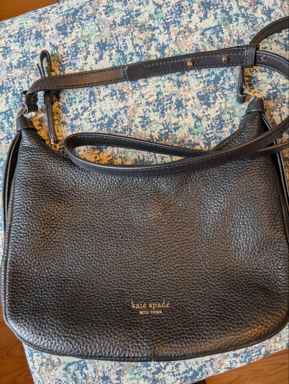 Kate Spade Lake Medium Crossbody in Black Pebbled Leather